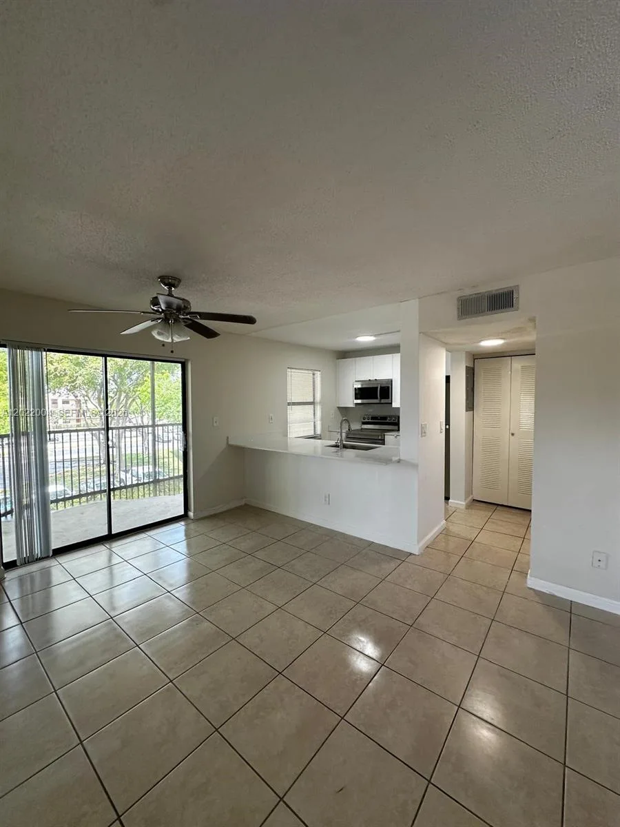 3400 Foxcroft Rd # 301, Miramar, FL 33025 photo 10