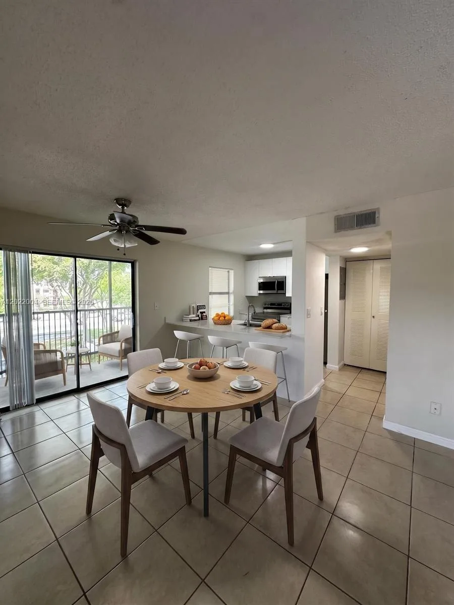 3400 Foxcroft Rd # 301, Miramar, FL 33025 photo 3