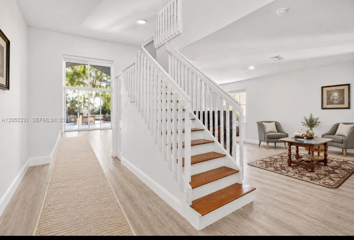 1311 Croton Ct, Weston, FL 33327 photo 7