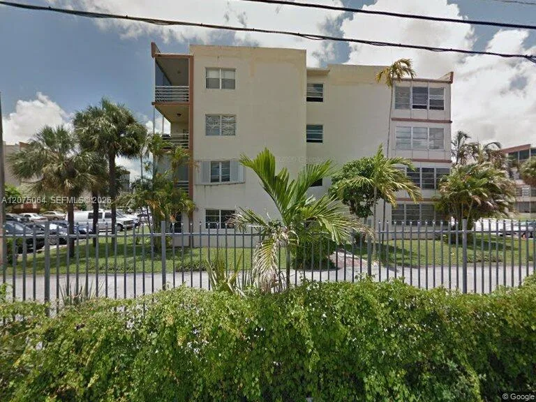 4044 NW 19th St # 404, Lauderhill, FL 33313