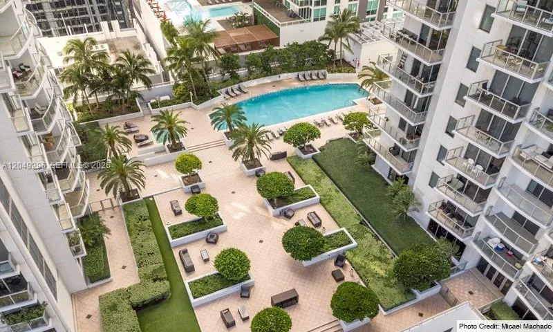 1060 Brickell Ave # 1505, Miami, FL 33131 photo 3