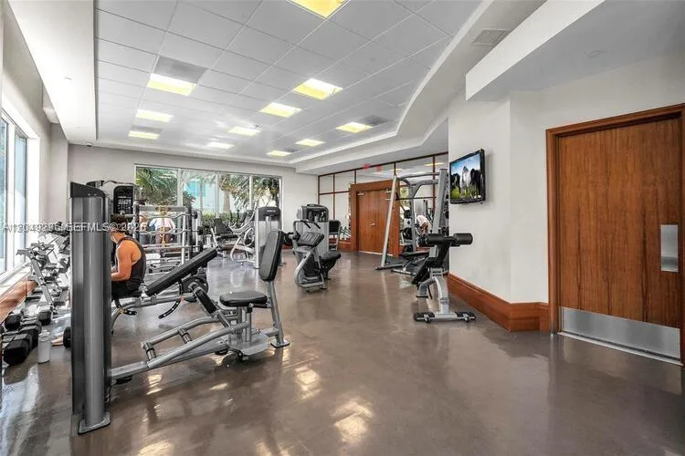1060 Brickell Ave # 1505, Miami, FL 33131 photo 4