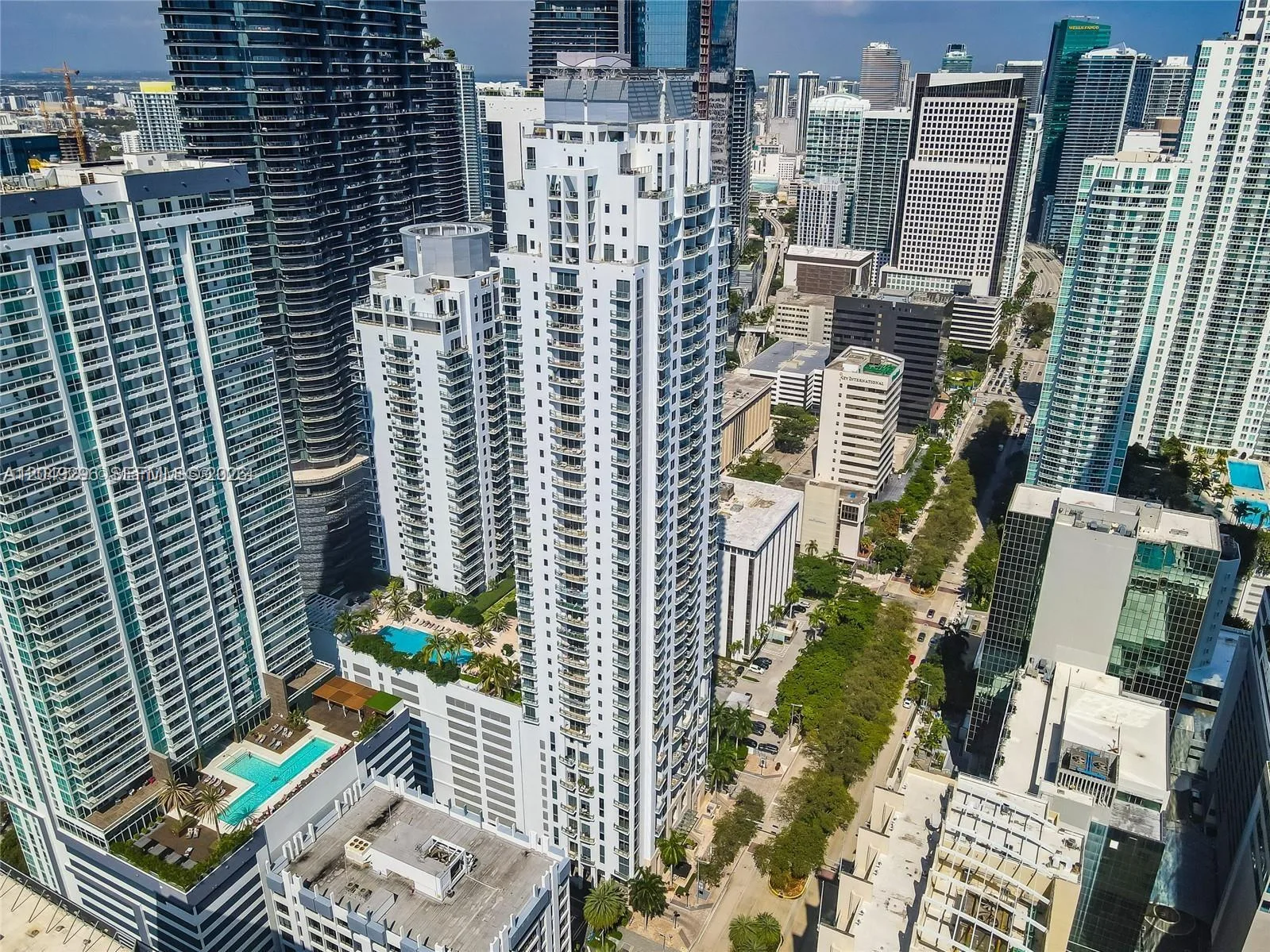 1060 Brickell Ave # 1505, Miami, FL 33131 photo 5