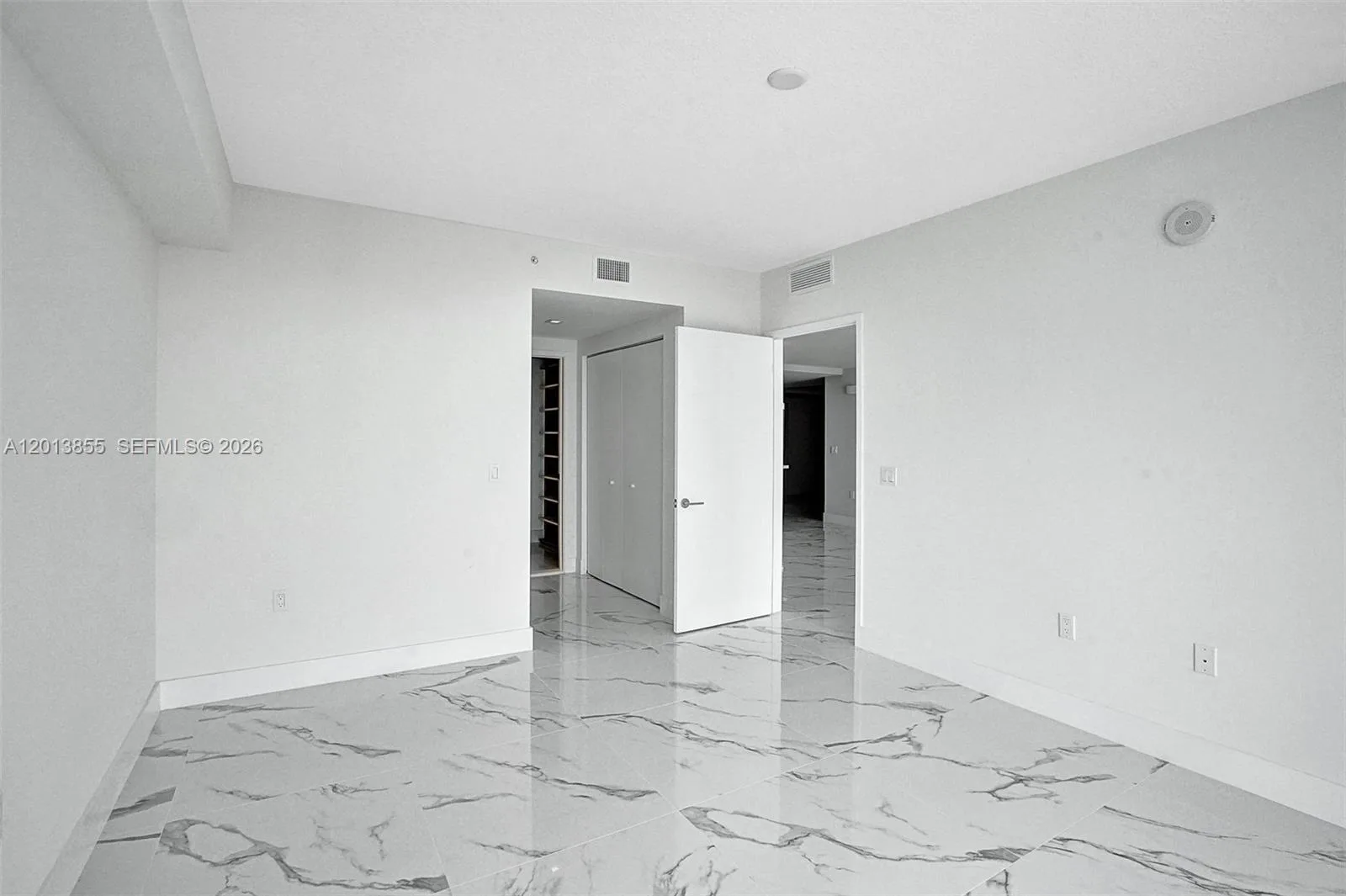 330 Sunny Isles Blvd # 5-2205, Sunny Isles Beach, FL 33160 photo 10