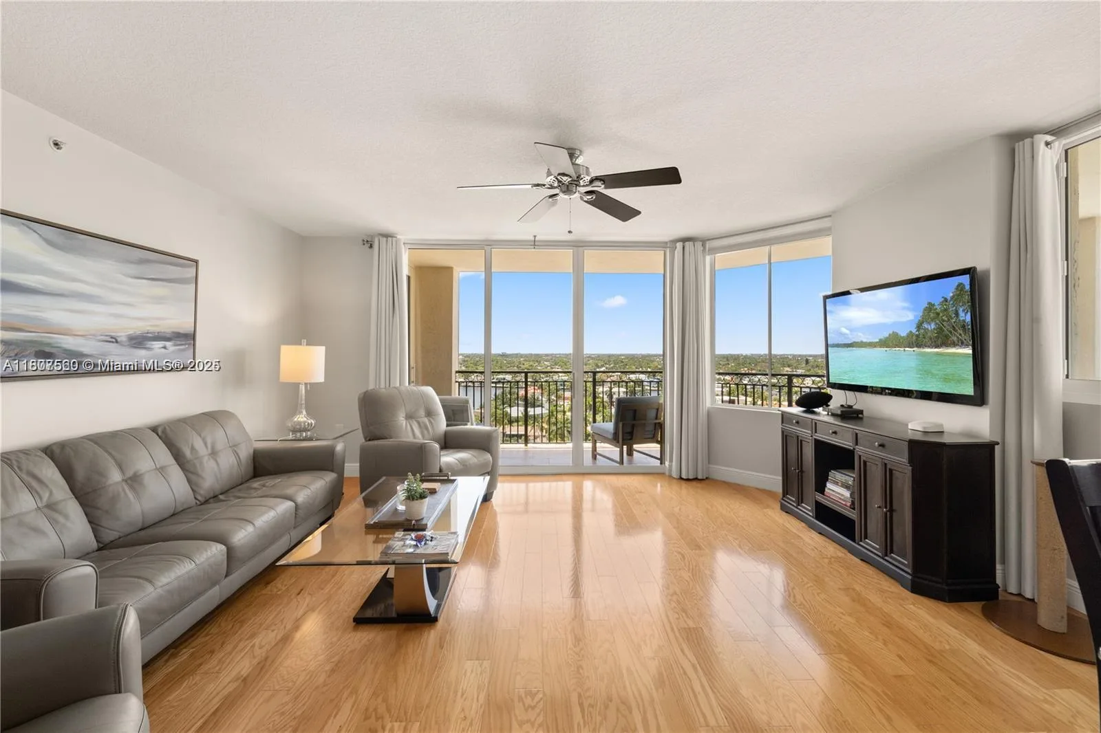 Vue Residences – photo 13