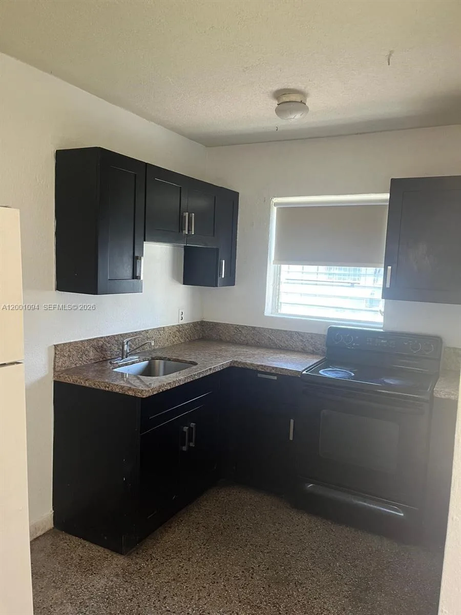 3180 NW 19th Ave, Miami, FL 33142 photo 12