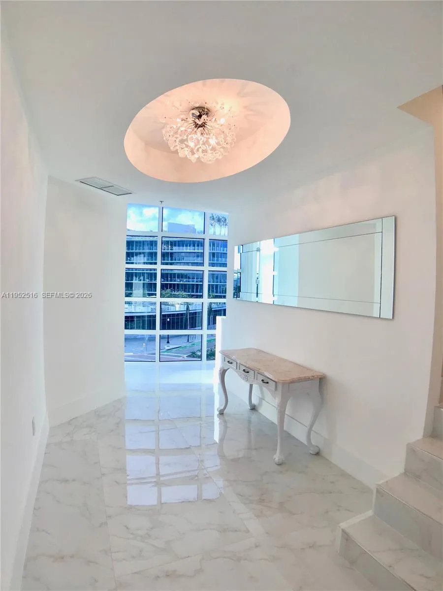 50 S Pointe Dr # LOFT4, Miami Beach, FL 33139