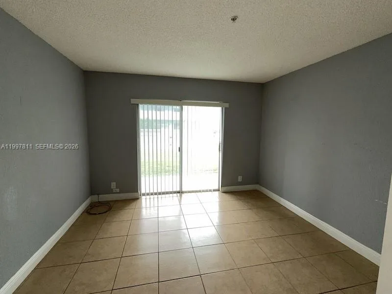 4251 NW 5th St # 108, Plantation, FL 33317