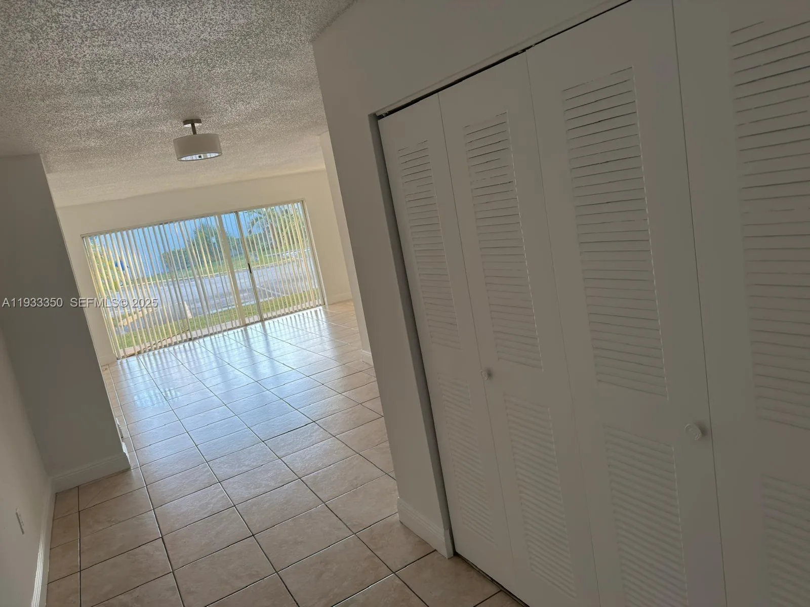 9369 Fontainebleau Blvd # J107, Miami, FL 33172 photo 2