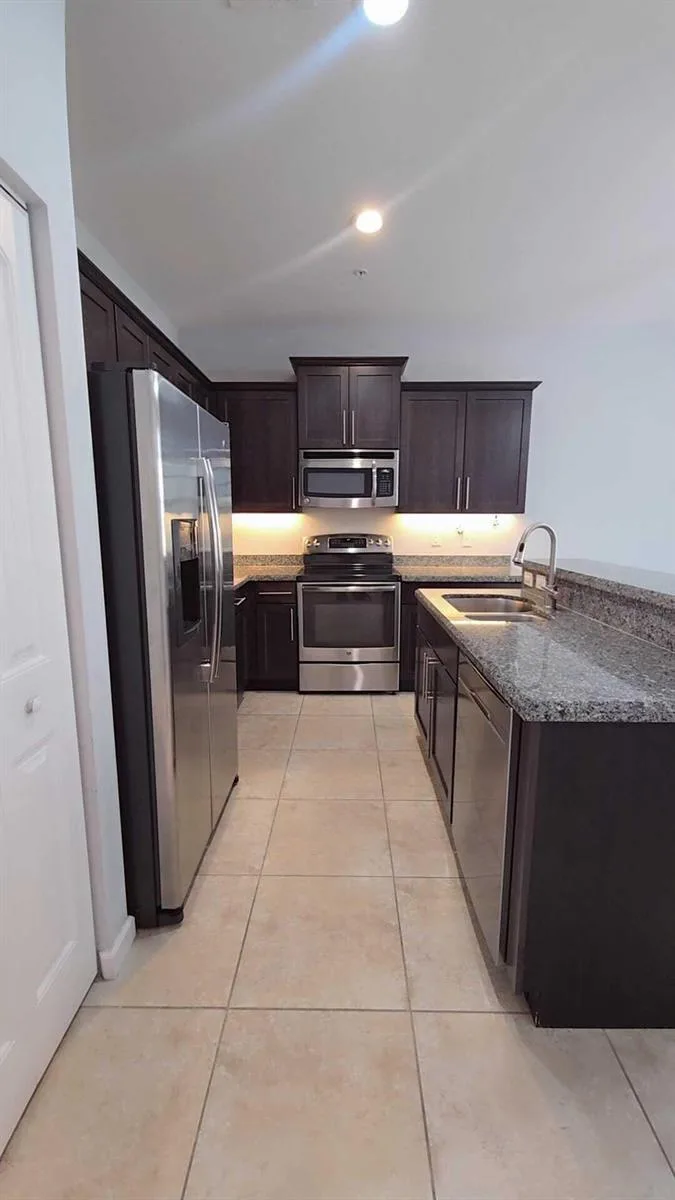 243 SW 7th Court # 243, Pompano Beach, FL 33060 photo 4