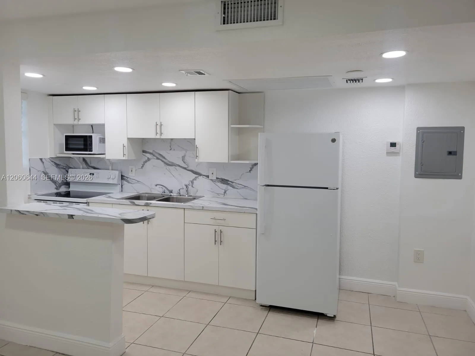 3901 SW 112th Ave # 50, Miami, FL 33165 photo 2