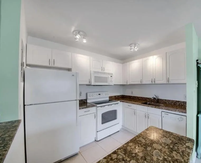223 Flanders # E, Delray Beach, FL 33484