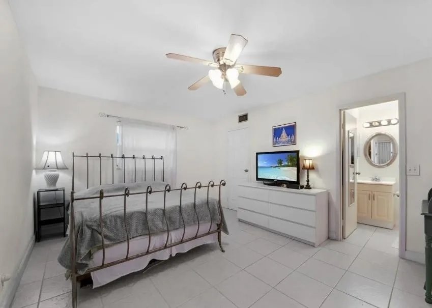 223 Flanders # E, Delray Beach, FL 33484 photo 5