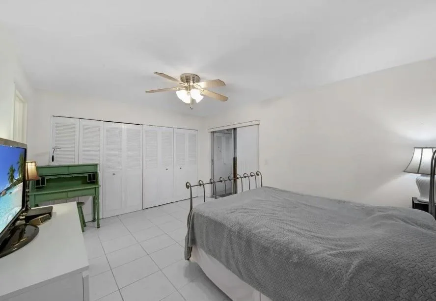 223 Flanders # E, Delray Beach, FL 33484 photo 6