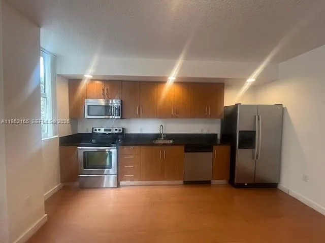 601 NE 23rd St # TH4, Miami, FL 33137 photo 8