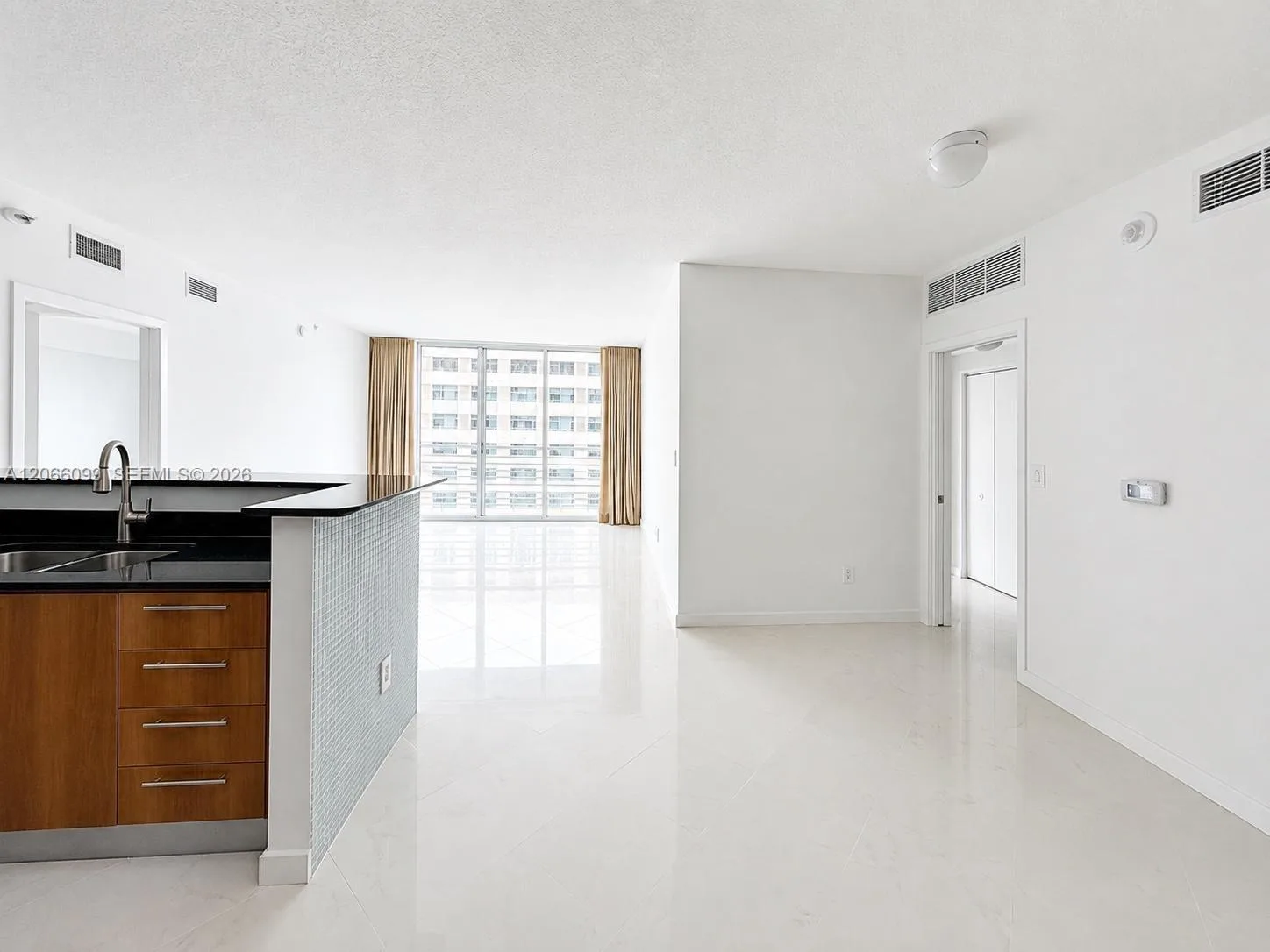 335 S Biscayne Blvd # 3408, Miami, FL 33131 photo 4