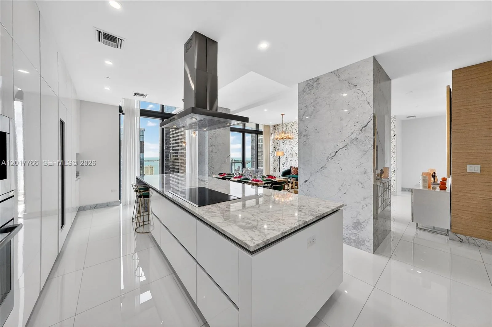 88 SW 7th St # PH4202, Miami, FL 33130 photo 9