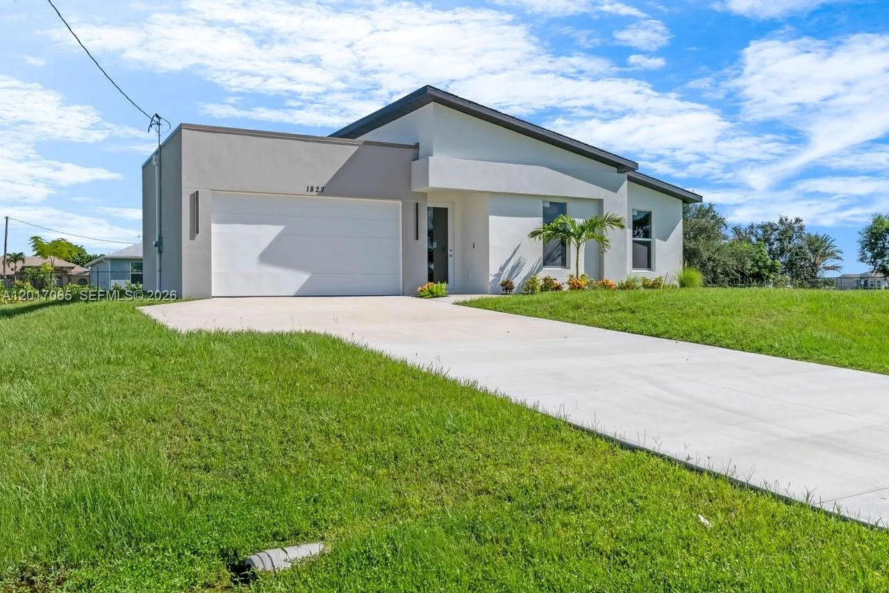 1827 EMBERS PARKWAY W, Cape Coral, FL 33993