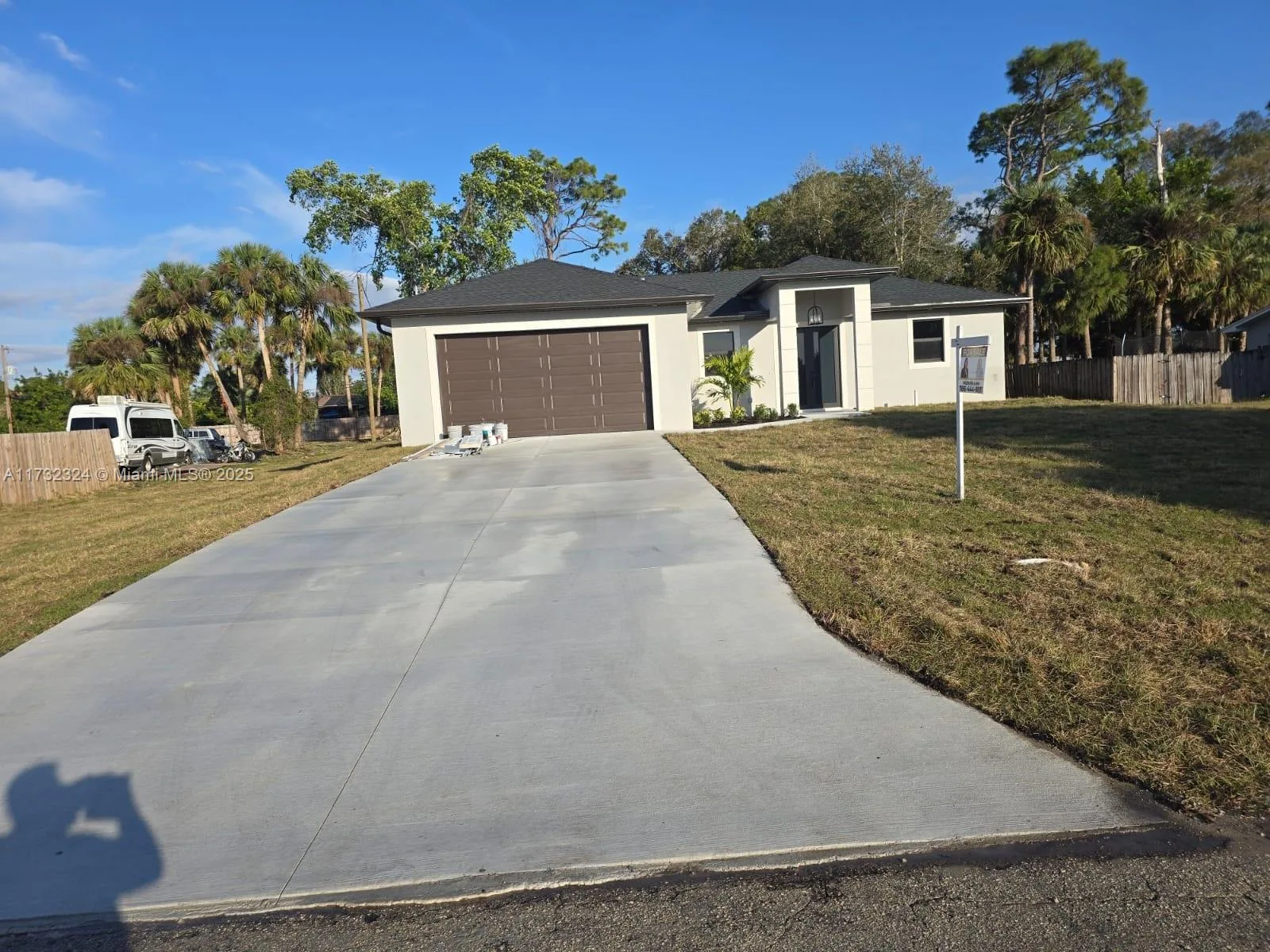 116 LINCOLN AVE, Lehigh Acres, FL 33936 photo 2