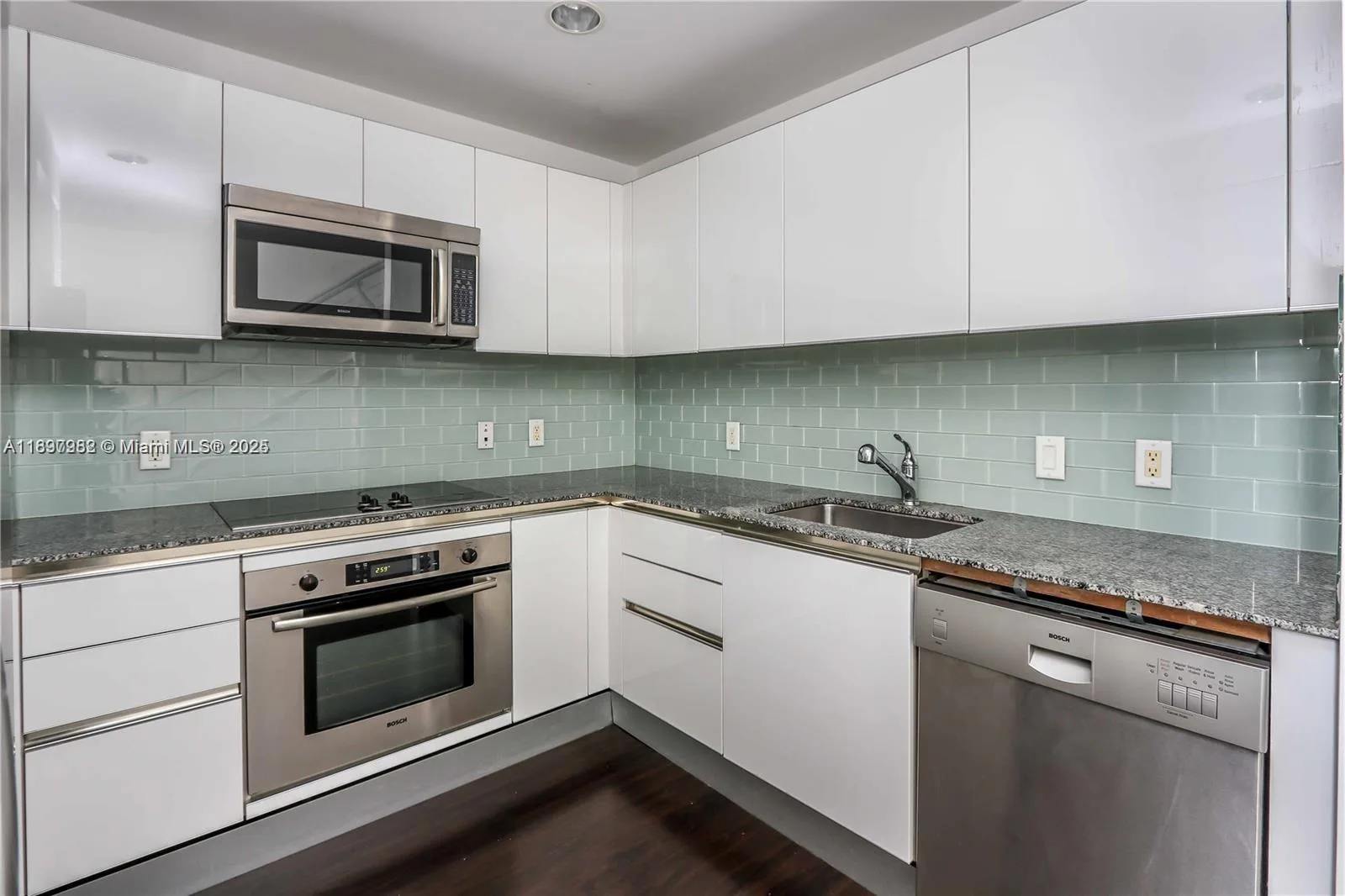 1050 Brickell Ave # 414, Miami, FL 33131 photo 7