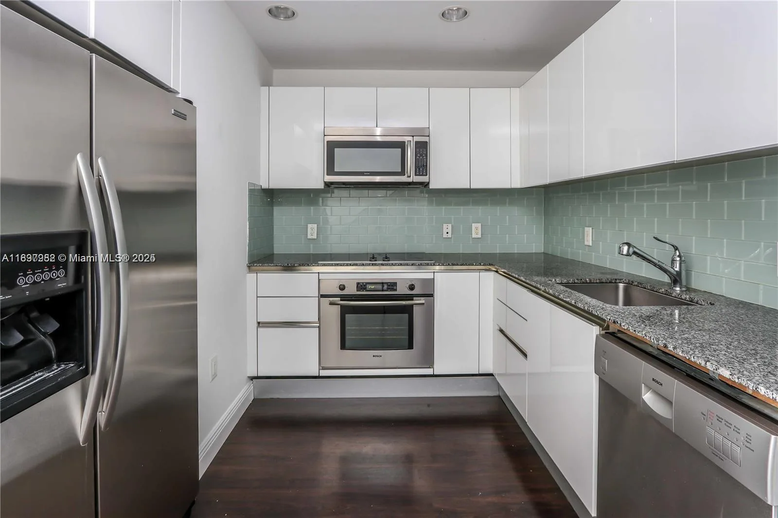 1050 Brickell Ave # 414, Miami, FL 33131 photo 8