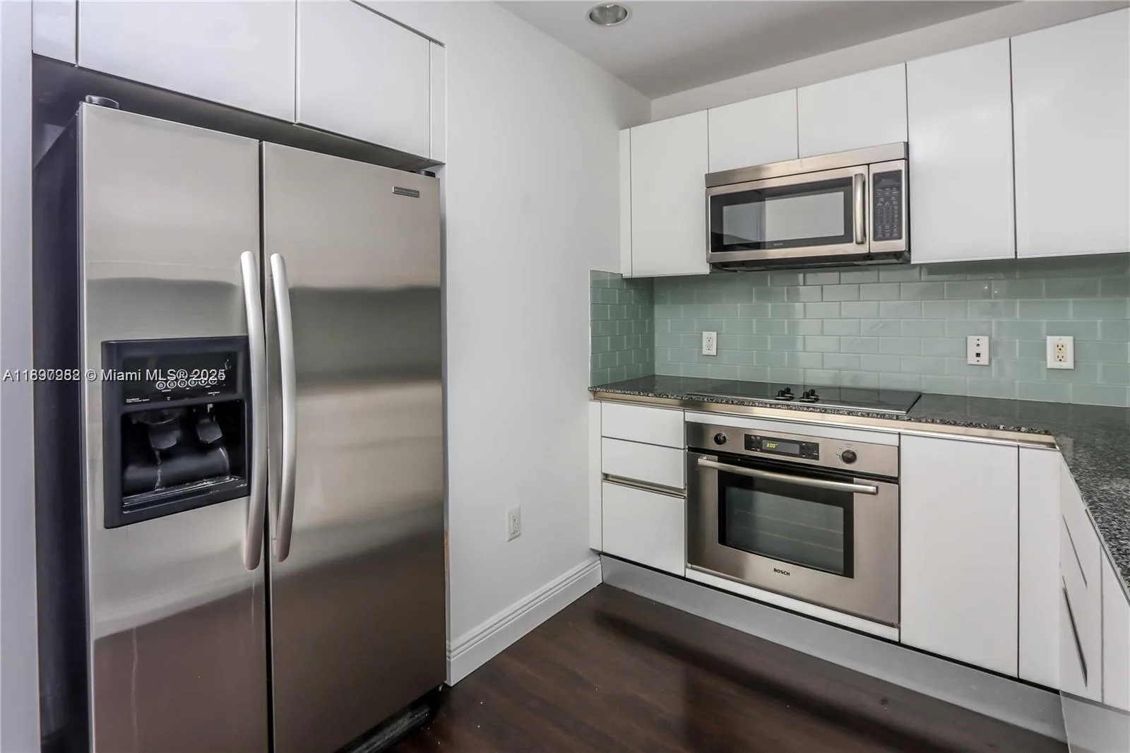 1050 Brickell Ave # 414, Miami, FL 33131 photo 9