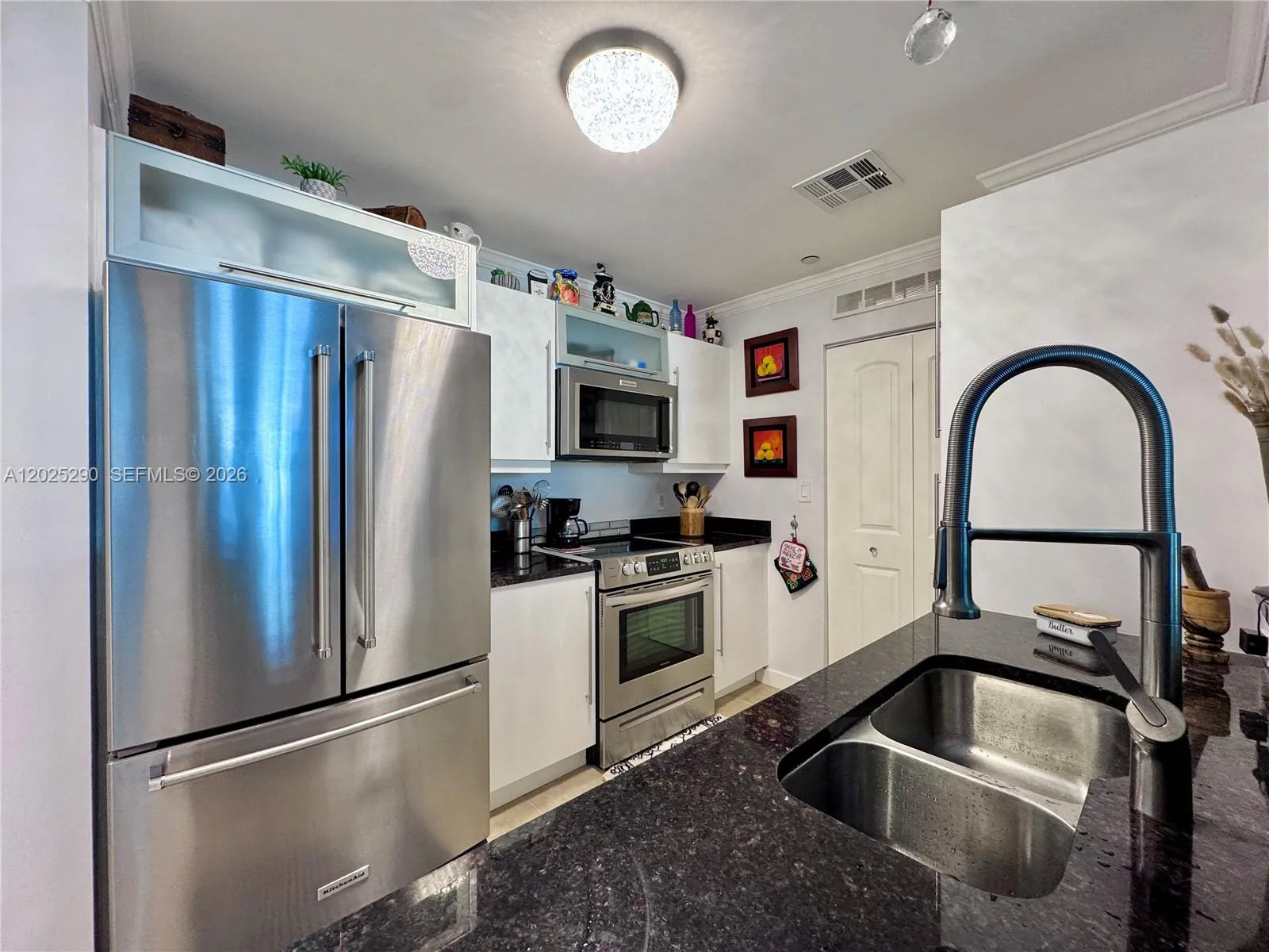 7355 SW 89th St # 423N, Miami, FL 33156