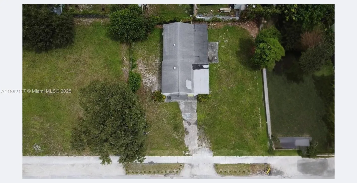 759 NW 73rd ST, Miami, FL 33150