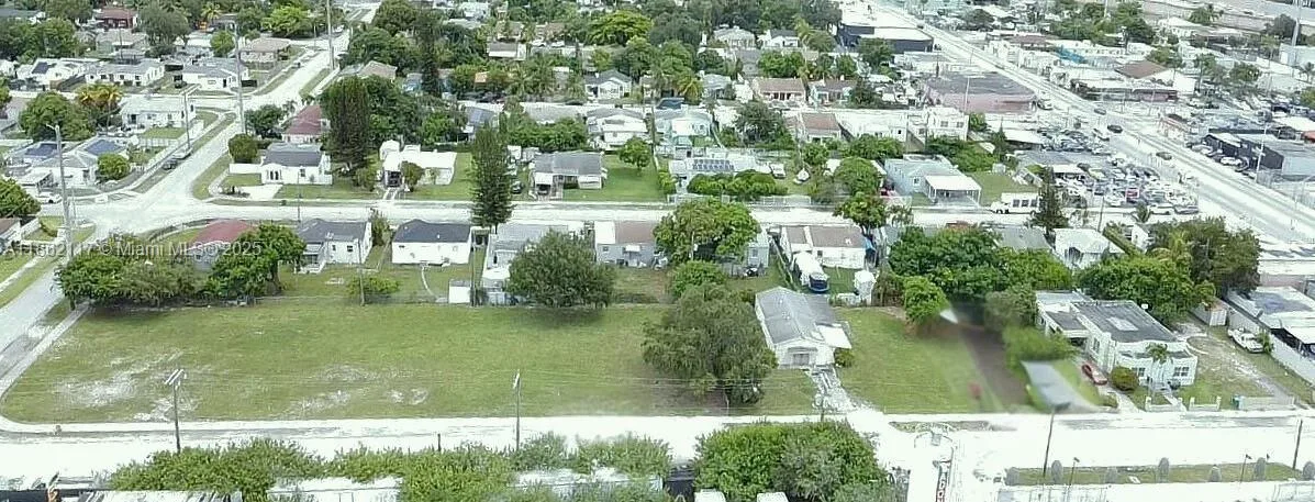 759 NW 73rd ST, Miami, FL 33150 photo 4