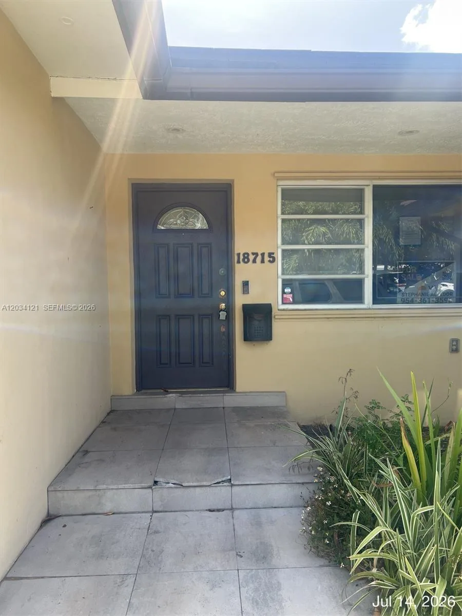 18715 NE 18th Ave, Miami, FL 33179 photo 9