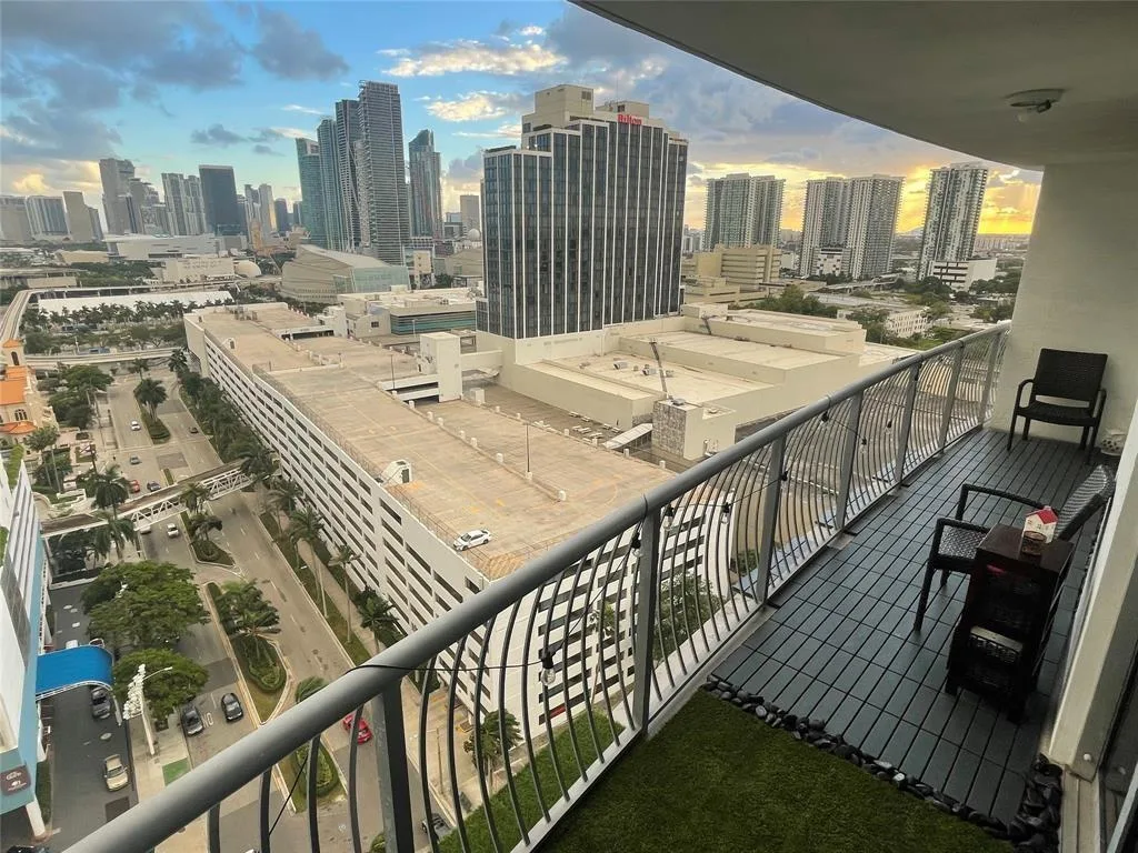 1750 N Bayshore Drive # 2106, Miami, FL 33132 photo 10