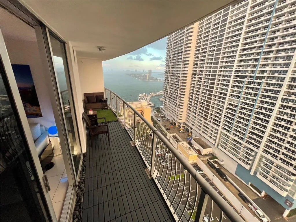 1750 N Bayshore Drive # 2106, Miami, FL 33132 photo 9