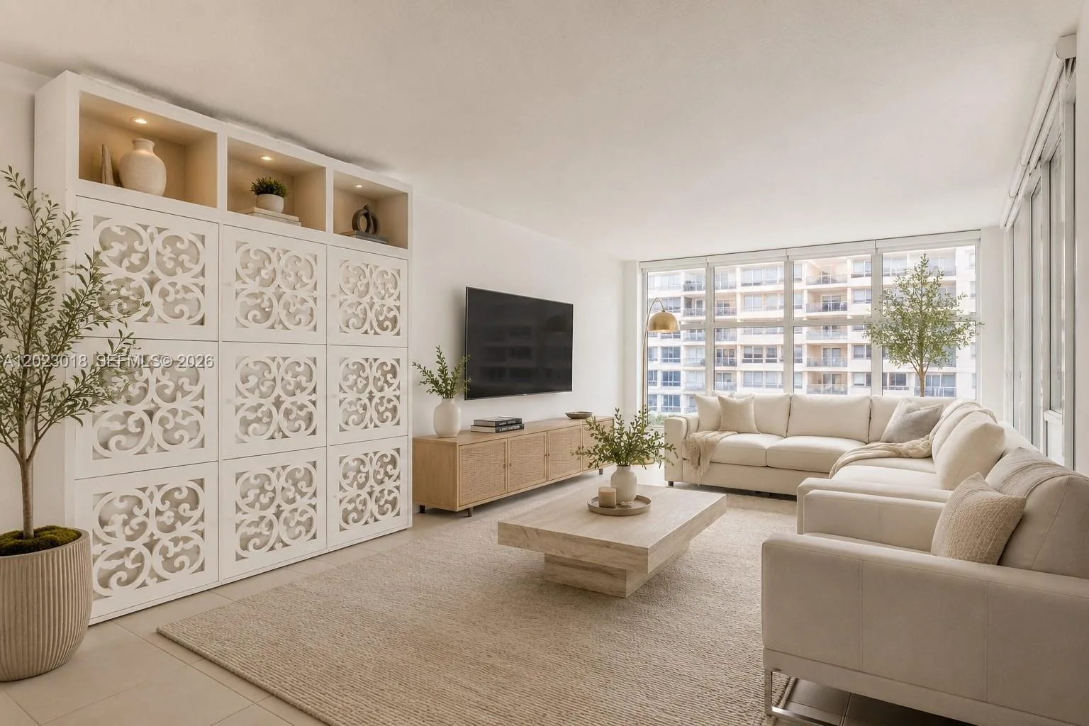 18051 Biscayne Blvd # 1105, Aventura, FL 33160