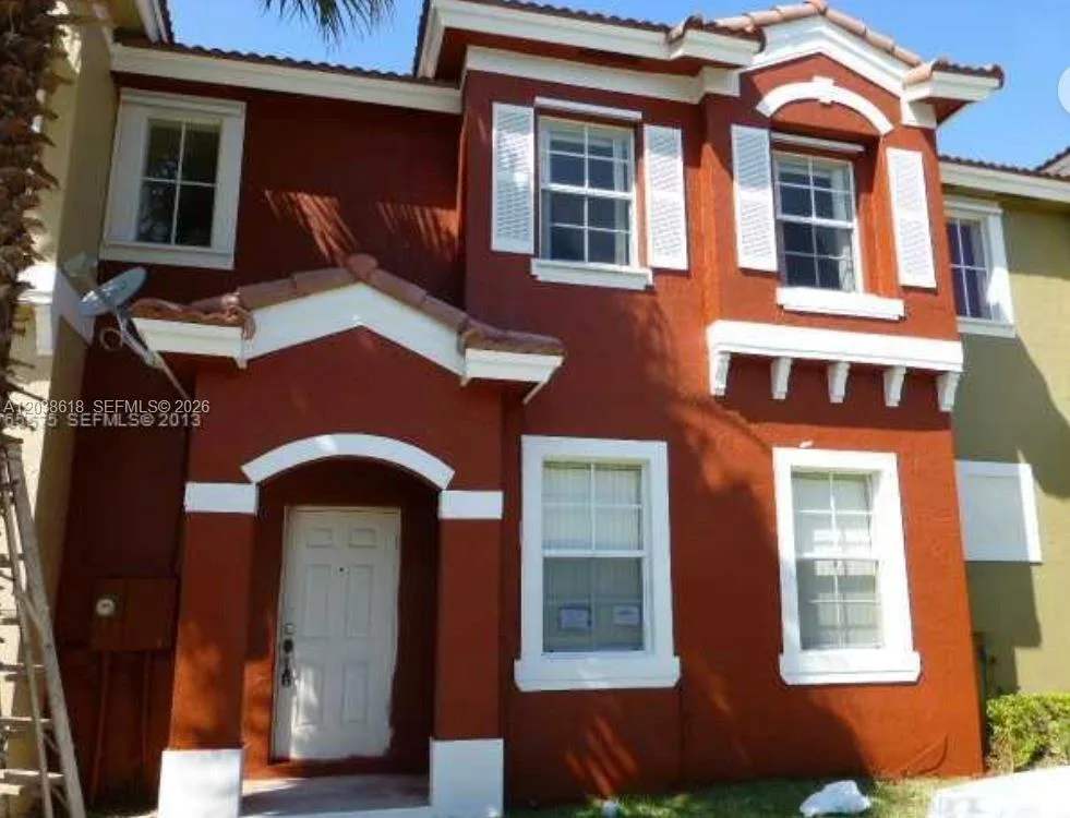 641 E Mowry Ct, Homestead, FL 33030