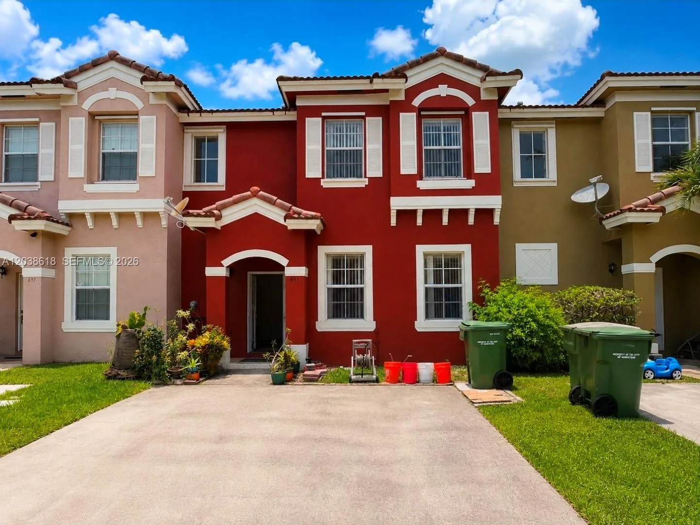 641 E Mowry Ct, Homestead, FL 33030 photo 9