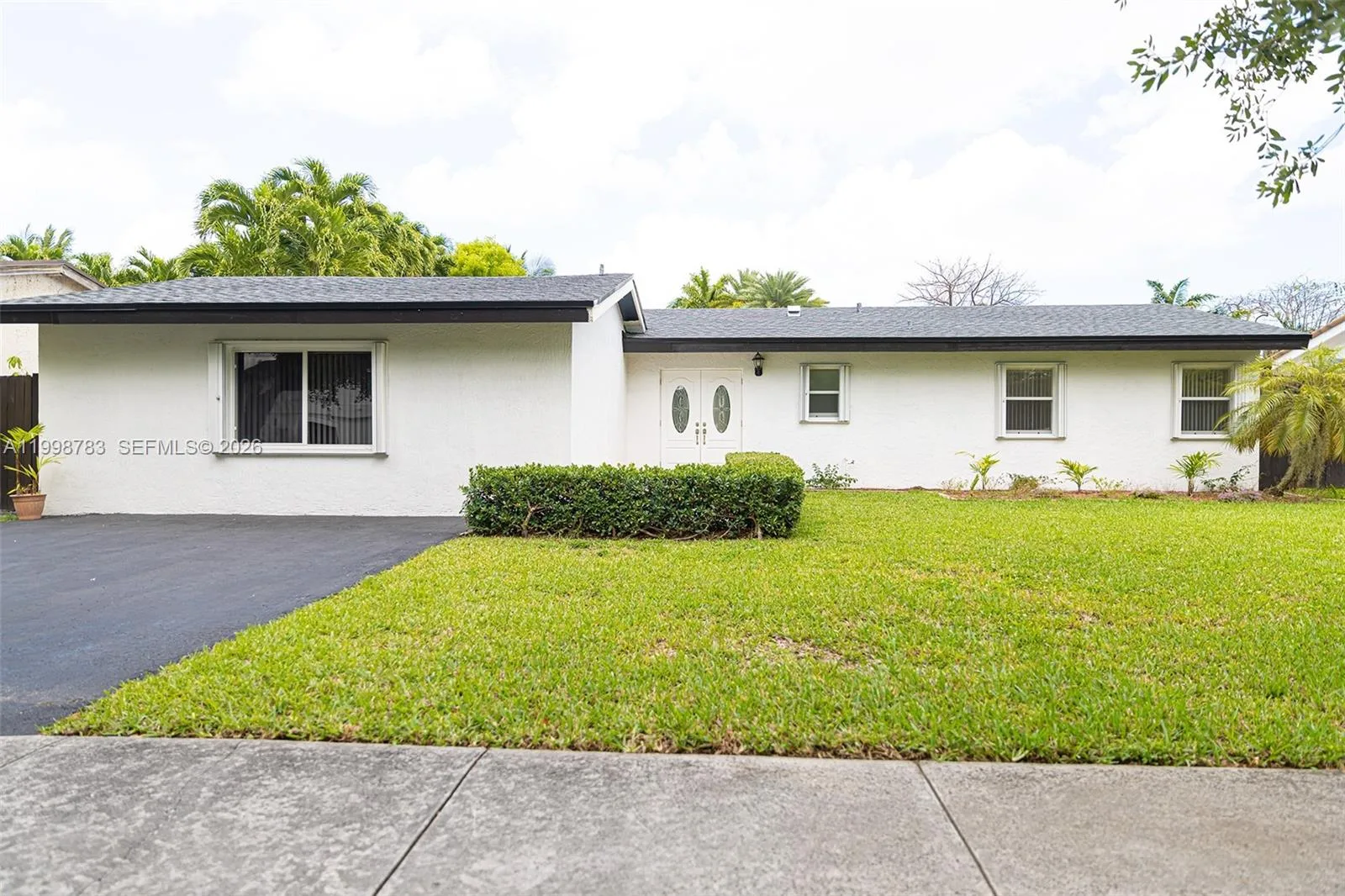 10241 SW 128th Ave, Miami, FL 33186