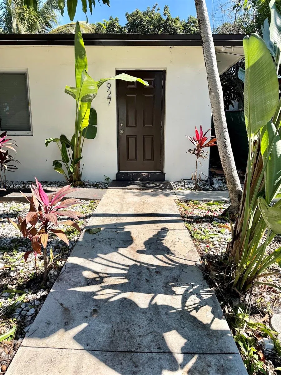 929 SW 12th Ave, Miami, FL 33130 photo 4