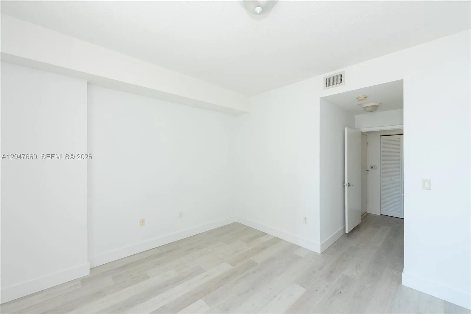 79 SW 12th St # 1105-S, Miami, FL 33130 photo 11