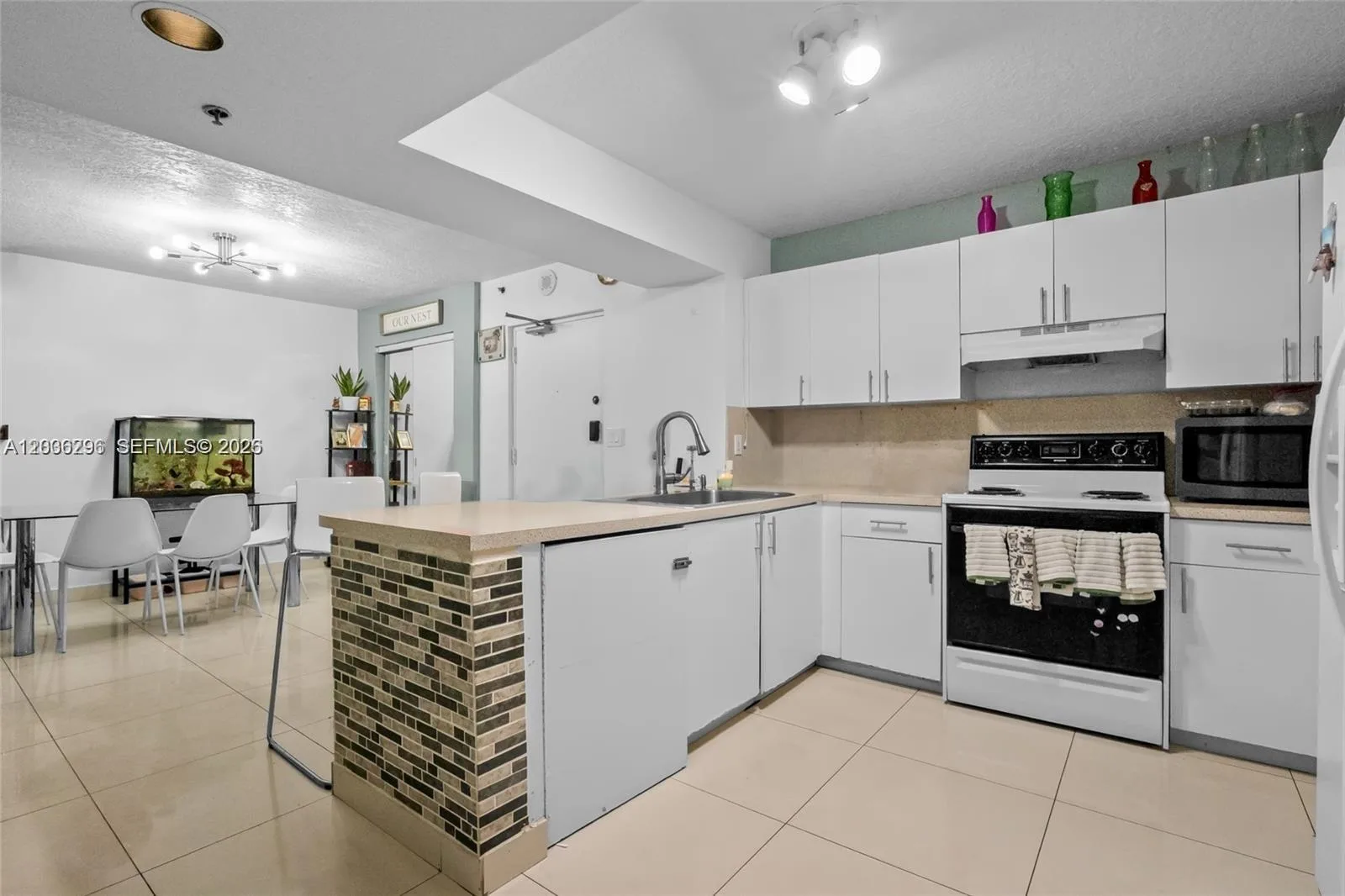 104 SW 9th St # 305, Miami, FL 33130 photo 5