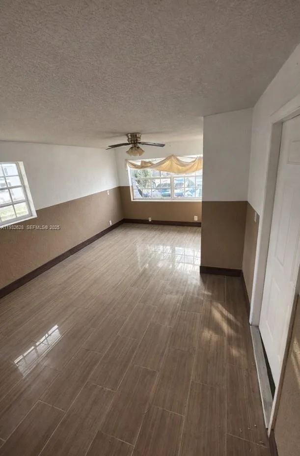 14405 NE 5th Ave # B, Miami, FL 33161 photo 5