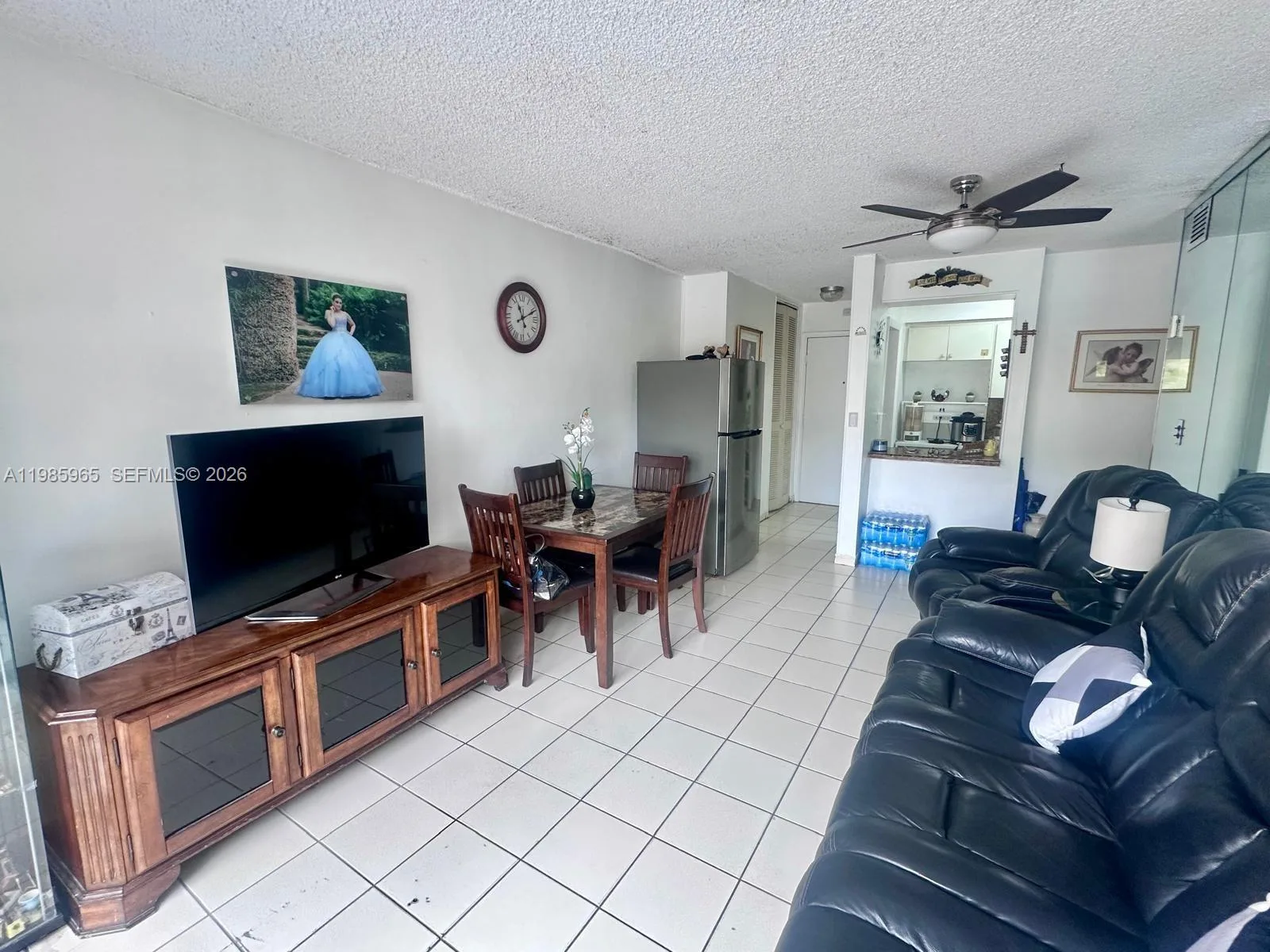 2385 NW 11th St # B16, Miami, FL 33125 photo 2