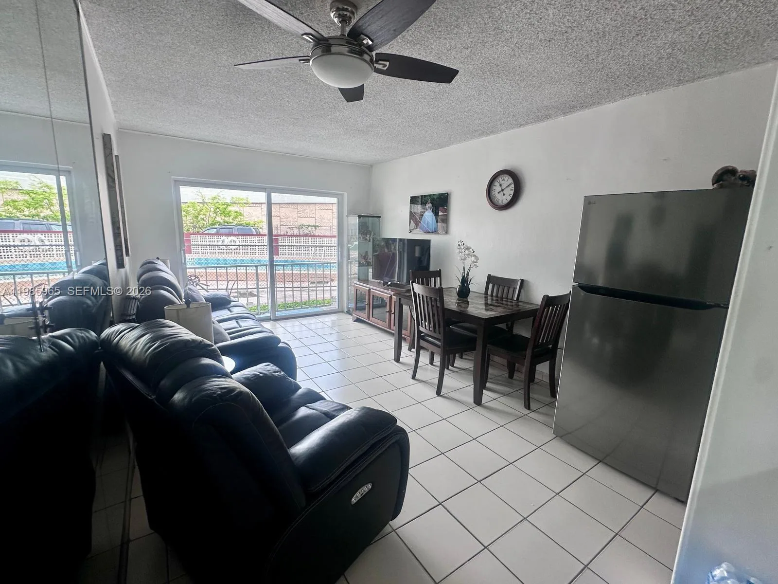 2385 NW 11th St # B16, Miami, FL 33125 photo 3