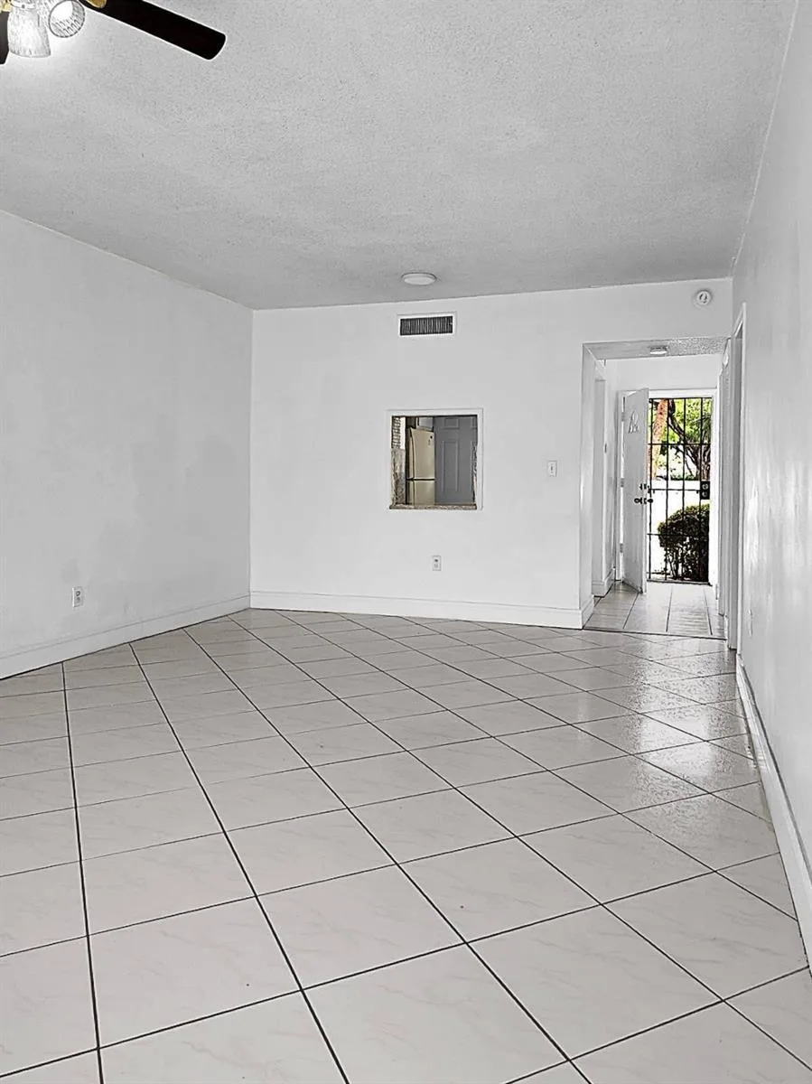 2820 NE 201ST Terrace # F106, Aventura, FL 33180 photo 4