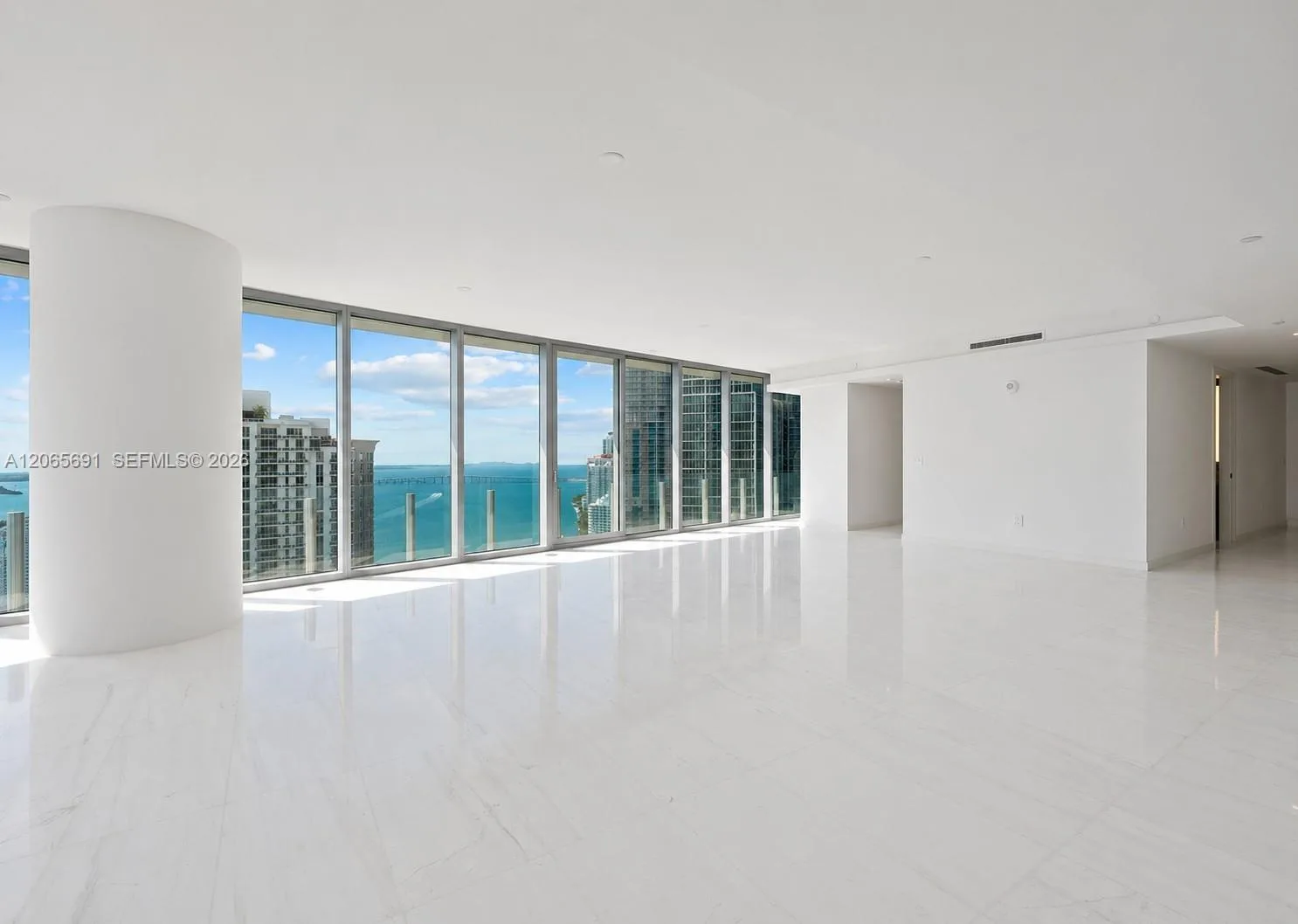 300 Biscayne Boulevard Way # 4201E, Miami, FL 33131 photo 12