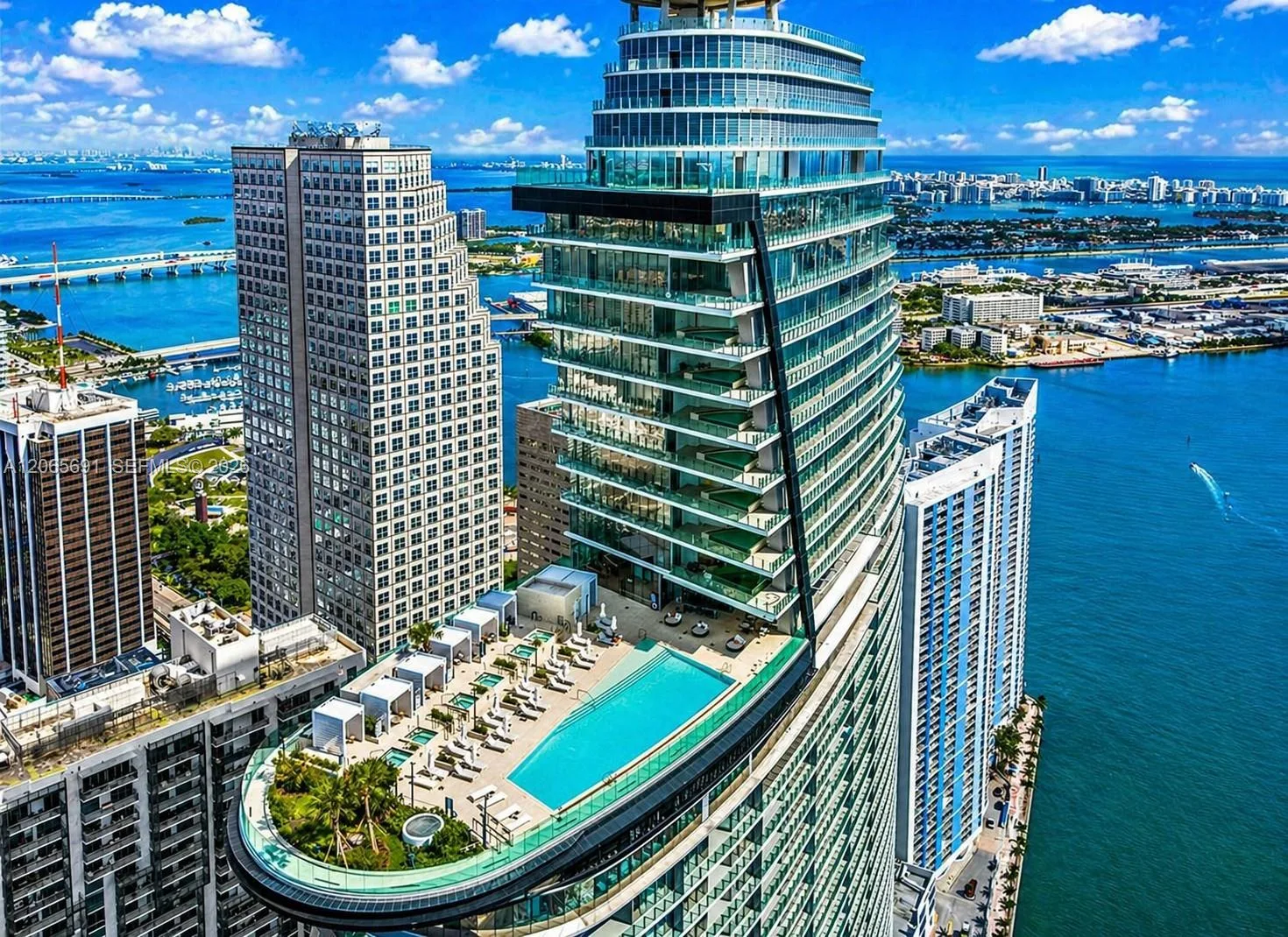 300 Biscayne Boulevard Way # 4201E, Miami, FL 33131 — zdjęcie 2