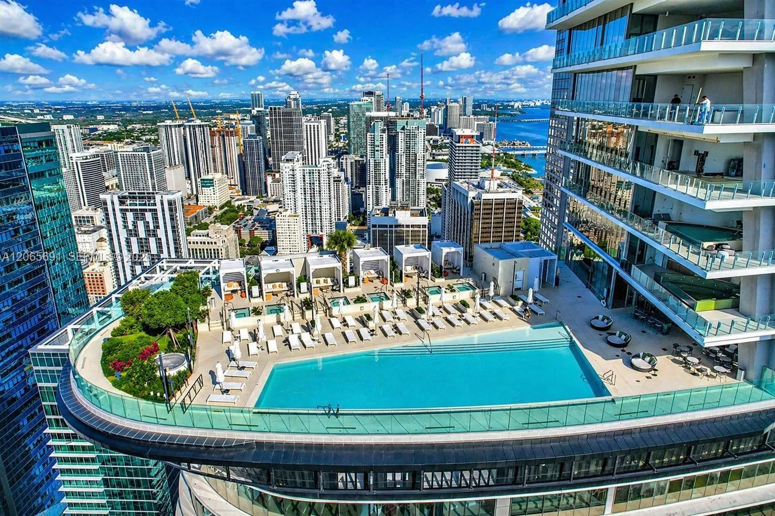 300 Biscayne Boulevard Way # 4201E, Miami, FL 33131 — zdjęcie 3
