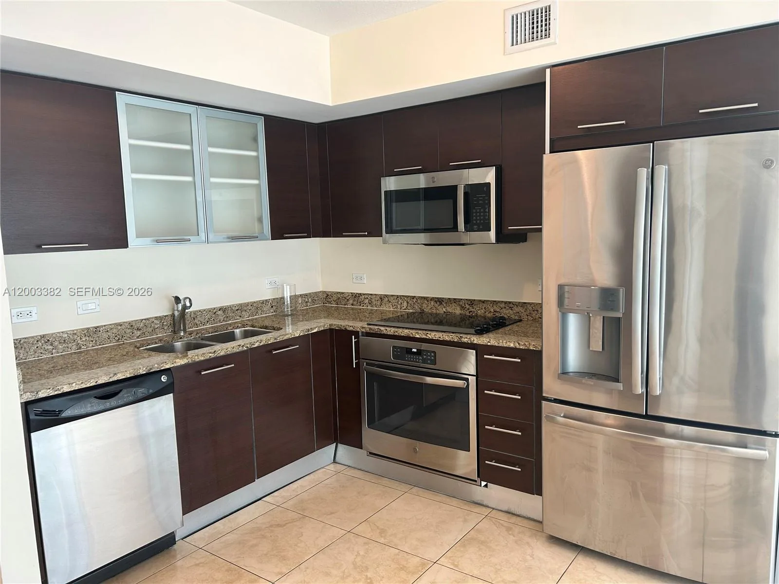 41 SE 5th St # 1108, Miami, FL 33131 photo 2