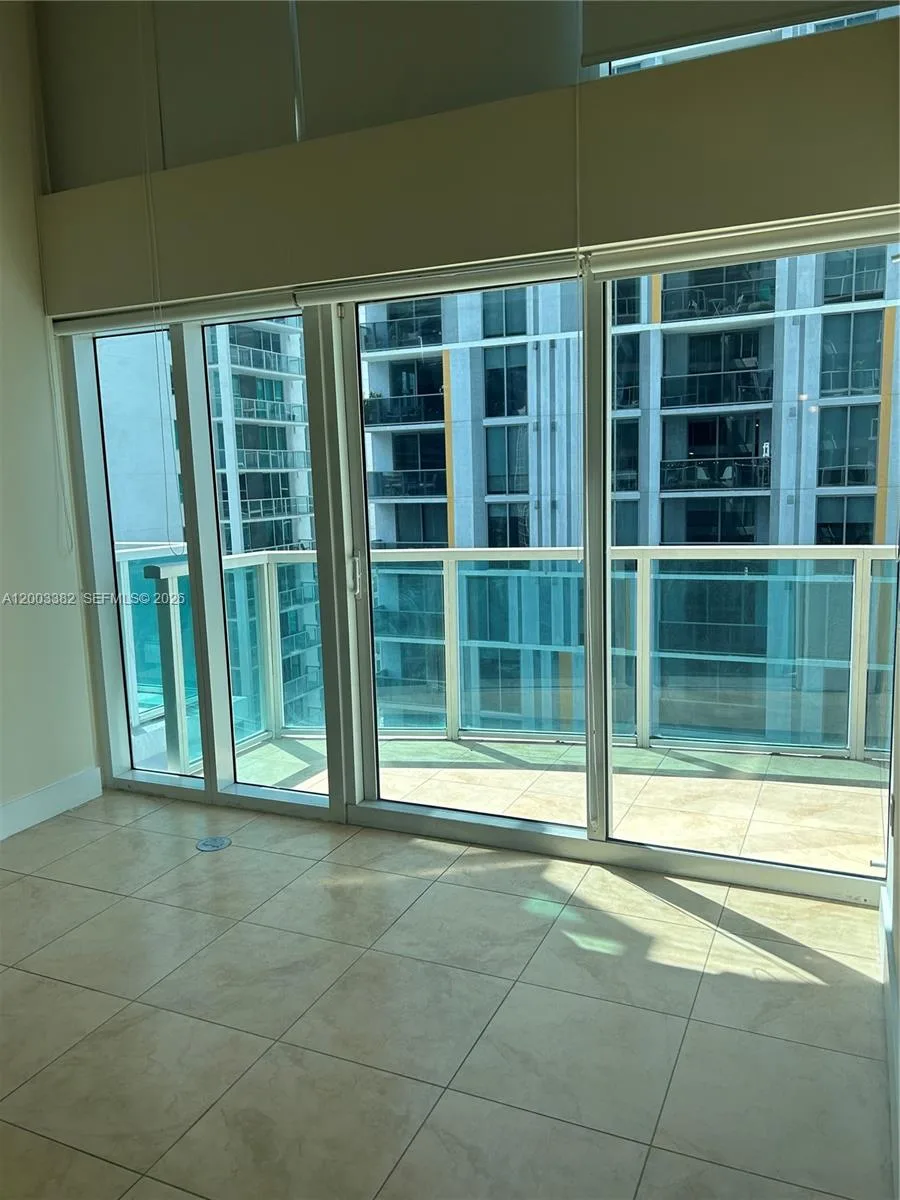 41 SE 5th St # 1108, Miami, FL 33131 photo 5