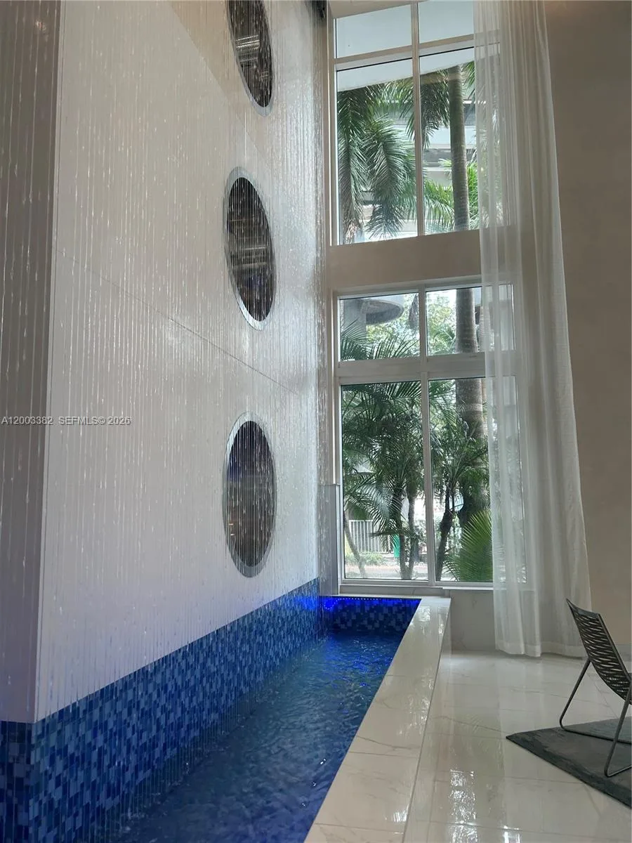 41 SE 5th St # 1108, Miami, FL 33131 photo 9