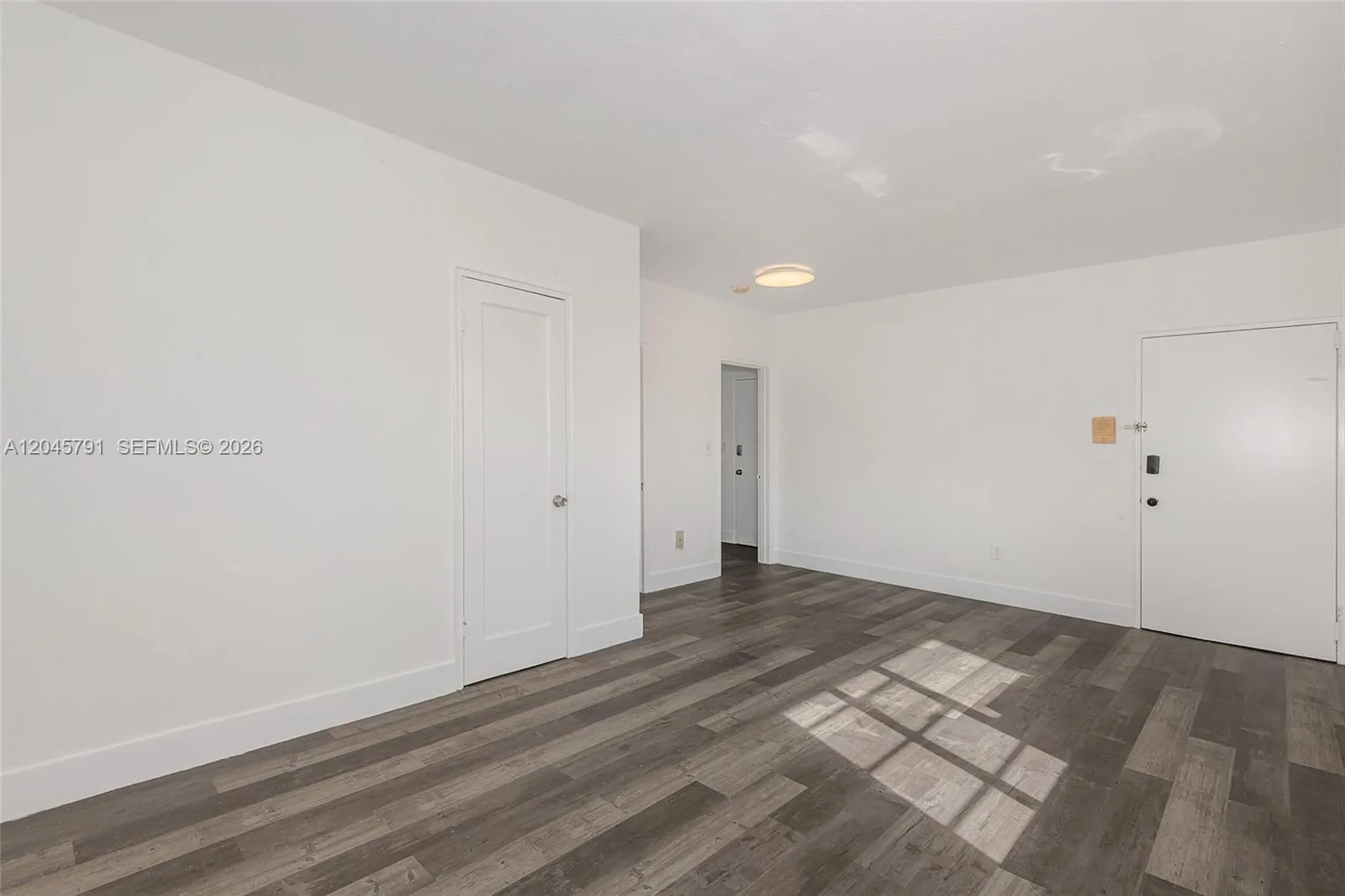 8340 Crespi Blvd # 20, Miami Beach, FL 33141 photo 2